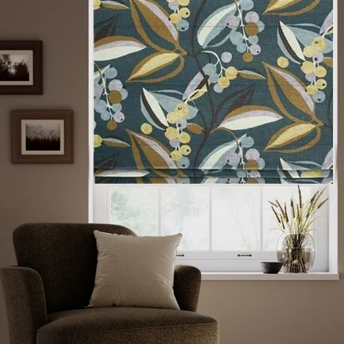 https://onlineblindz.co.uk/hub/blinds/roman-blind/fleur-petrol-roman-blind-1.webp