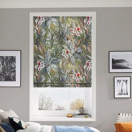 https://onlineblindz.co.uk/hub/blinds/roman-blind/gaby-olive-roman-blind-1.webp