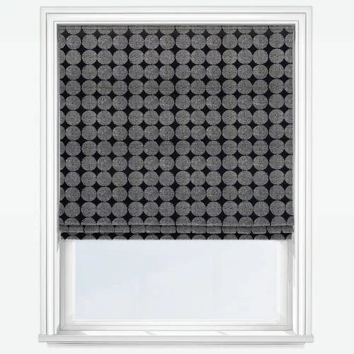 https://onlineblindz.co.uk/hub/blinds/roman-blind/gardener-indigo-roman-blind-2.webp