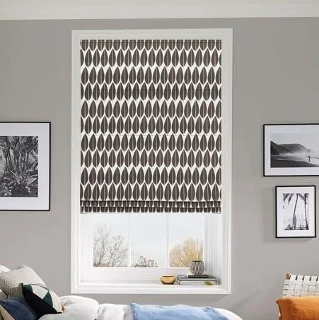 https://onlineblindz.co.uk/hub/blinds/roman-blind/gisella-chocolate-roman-blind-1.webp