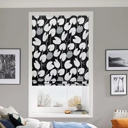 https://onlineblindz.co.uk/hub/blinds/roman-blind/gold-jet-roman-blind-1.webp