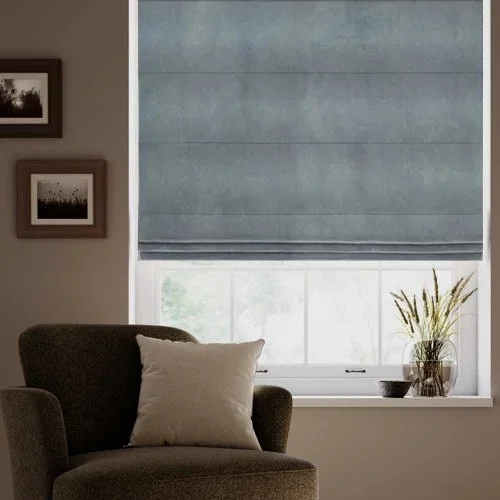 https://onlineblindz.co.uk/hub/blinds/roman-blind/hue-atlantic-roman-blind-1.webp