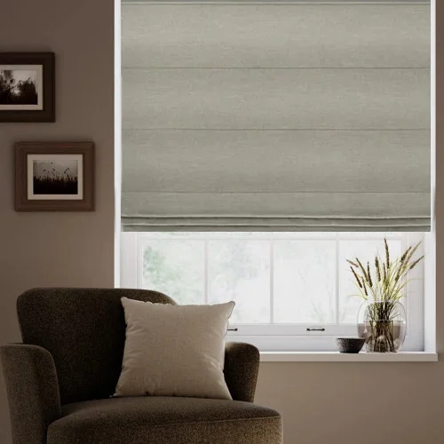 https://onlineblindz.co.uk/hub/blinds/roman-blind/jemima-tahini-roman-blind-1.webp