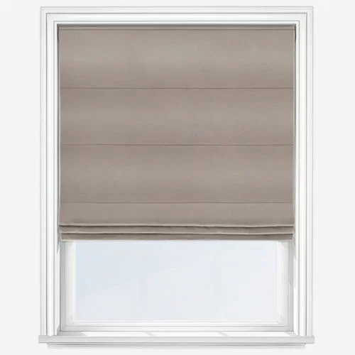 https://onlineblindz.co.uk/hub/blinds/roman-blind/katherine-otter-roman-blind-2.webp