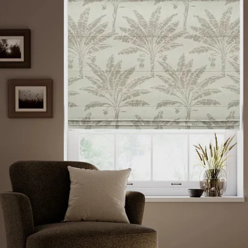 https://onlineblindz.co.uk/hub/blinds/roman-blind/kayla-putty-roman-blind-1.webp