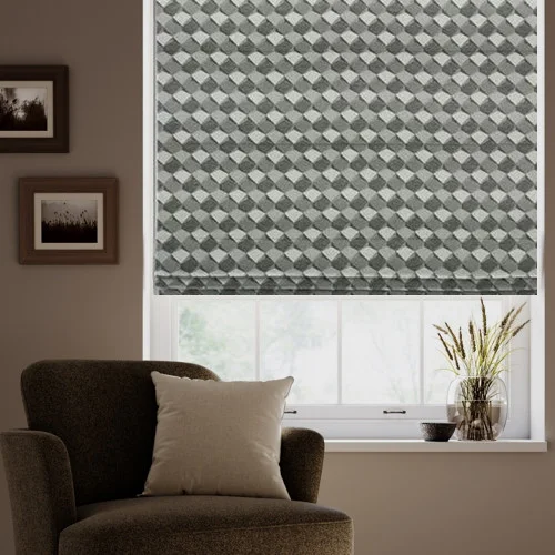 https://onlineblindz.co.uk/hub/blinds/roman-blind/kennedy-dove-roman-blind-1.webp