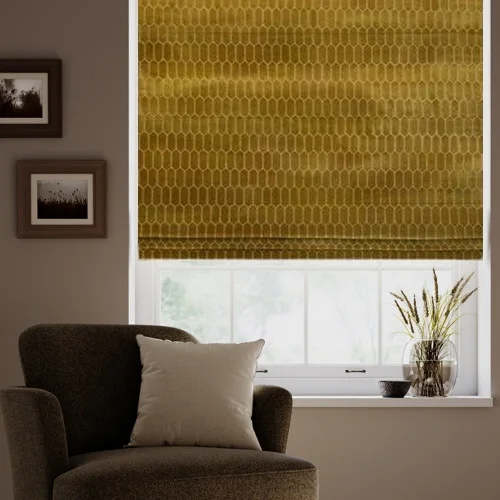 https://onlineblindz.co.uk/hub/blinds/roman-blind/libby-pollen-roman-blind-1.webp