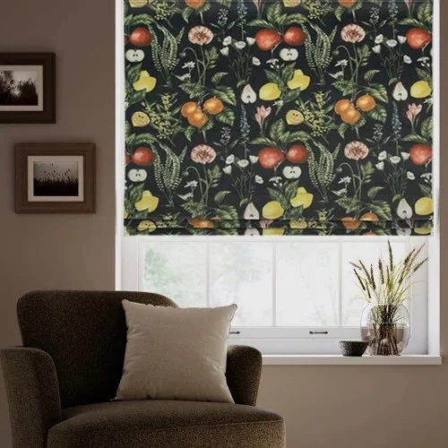 https://onlineblindz.co.uk/hub/blinds/roman-blind/maliah-velvet-ebony-roman-blind-1.webp