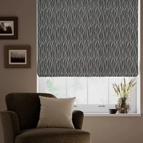 https://onlineblindz.co.uk/hub/blinds/roman-blind/marcella-thistle-roman-blind-1.webp