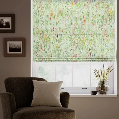 https://onlineblindz.co.uk/hub/blinds/roman-blind/minet-spring-roman-blind-1.webp