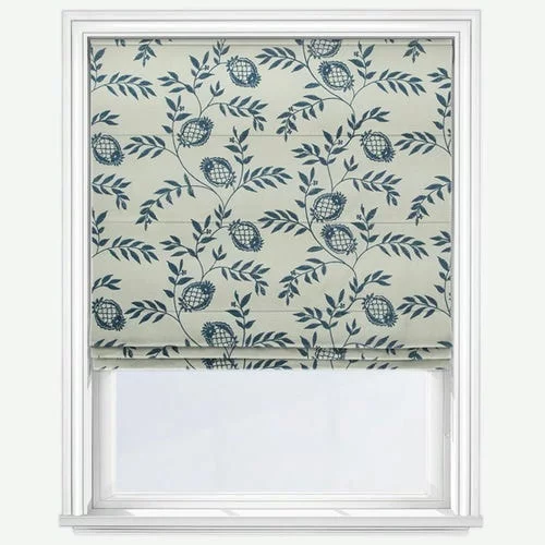 https://onlineblindz.co.uk/hub/blinds/roman-blind/naomi-delft-roman-blind-2.webp