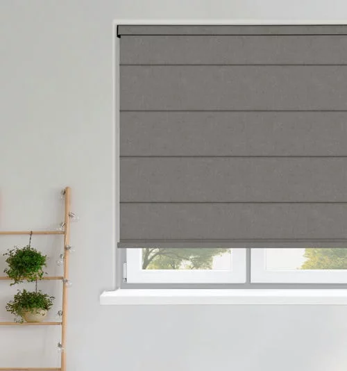 https://onlineblindz.co.uk/hub/blinds/roman-blind/noelle-soothing-grey-roman-blind-1.webp