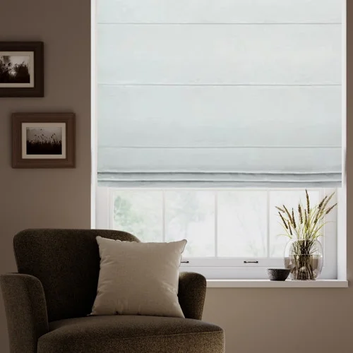 https://onlineblindz.co.uk/hub/blinds/roman-blind/paisley-blanc-roman-blind-1.webp