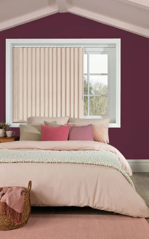 https://onlineblindz.co.uk/hub/blinds/vertical-blind/edbury-nougat-vertical-blind-3.webp