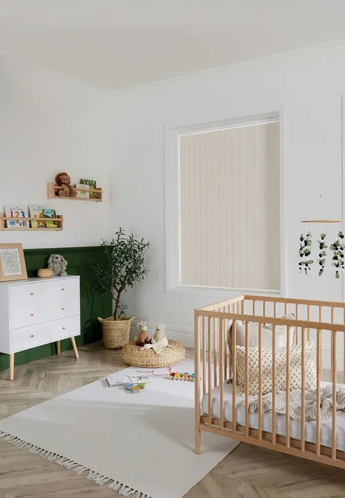 https://onlineblindz.co.uk/hub/blinds/vertical-blind/haven-blackout-oatmeal-vertical-blind-3.webp